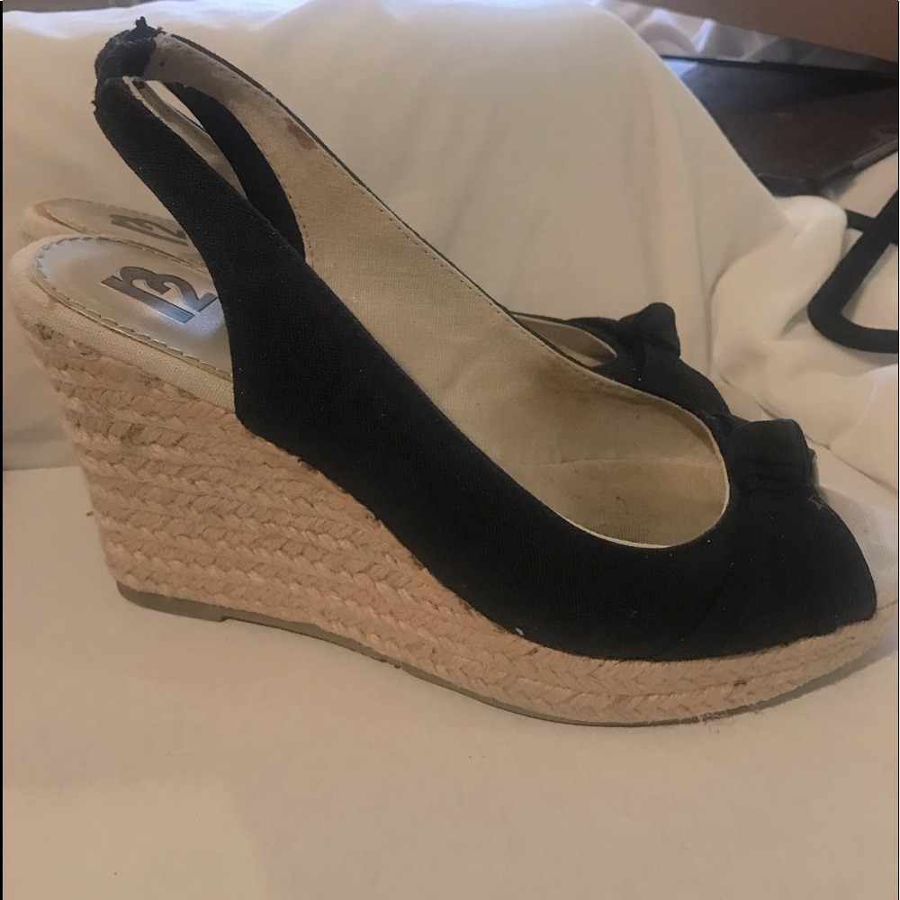 R2 Canvas Wedges
